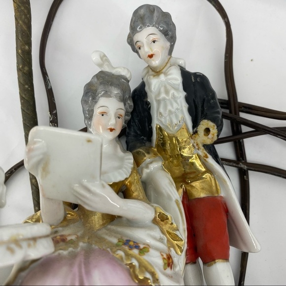 Vintage George & Martha Washington Lamps - Picture 8 of 13